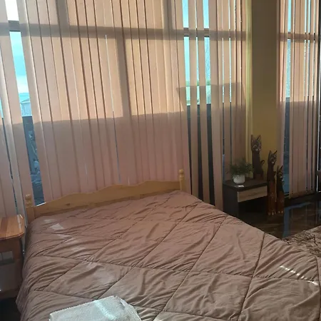 Apartment Arartment *